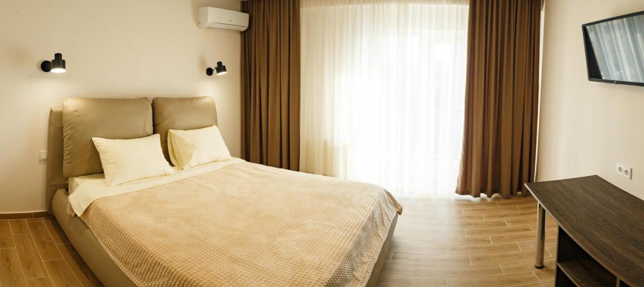 Colinele Aurii Cimislia Hotel Buitenkant foto